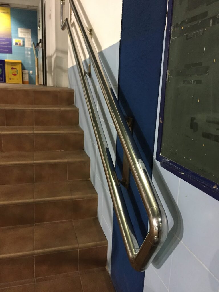 Fabricación e Instalación de Barandillas Metálicas en españa – Cercados y Metales SL (33)
